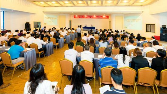 埋头赶路，也要抬头寻道